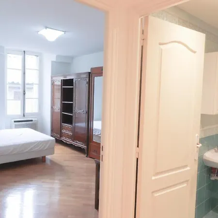 Rully Apartment